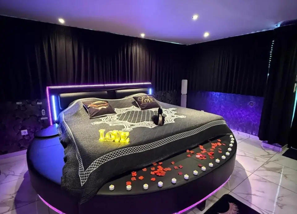 Love Room Attitude