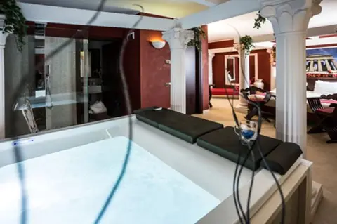 HM MotelHotel