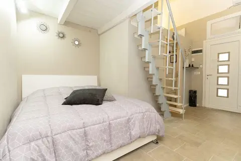 Maca House