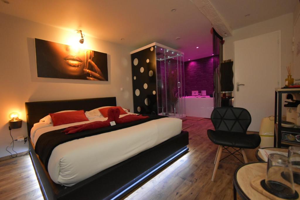 SPA privatif Love room, Le Hammam et Bulles, chez Nuits Chartraines