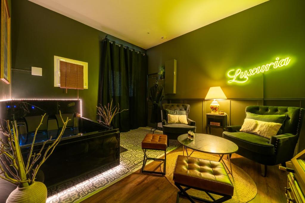 Luxuria Love Room Avignon