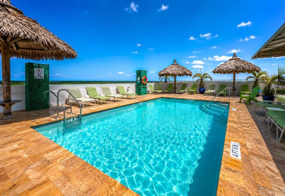 Rooftop Resort